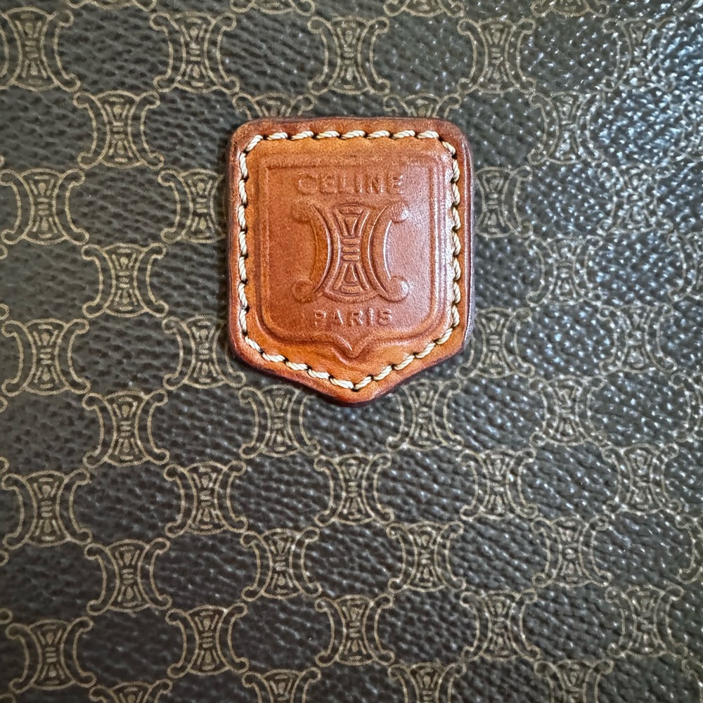 Celine Brown Monogram Canvas Clutch with Tan Leather Trim - Picture 4 of 8